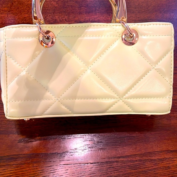 NWT🍋ALDO🍋 Bright Adorable Date Night Purse - Picture 4 of 12